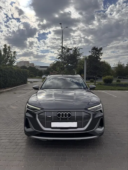 Audi e-tron 50 quattro 2021